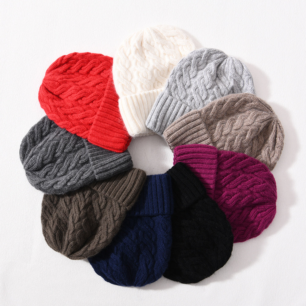 Cable cashmere beanie