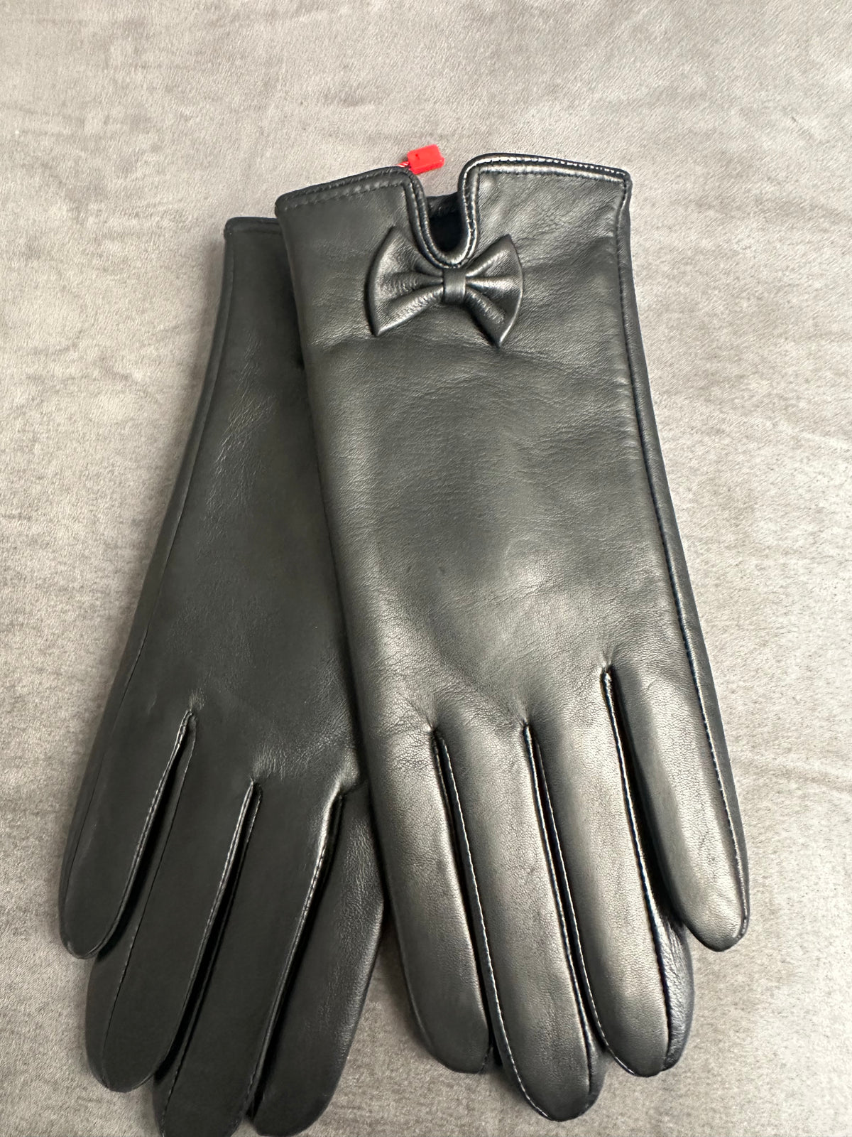 Genuine leather bow gloves