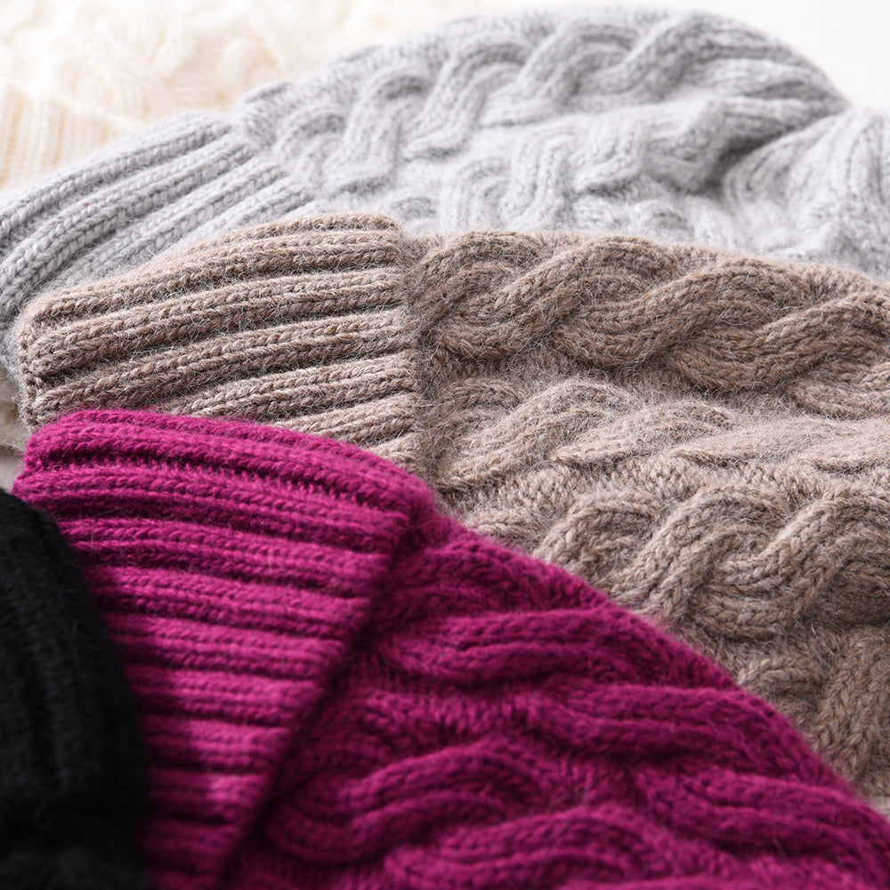 Cable cashmere beanie