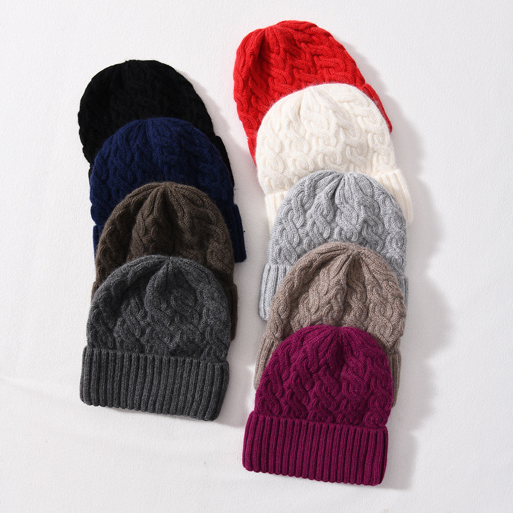 Cable cashmere beanie