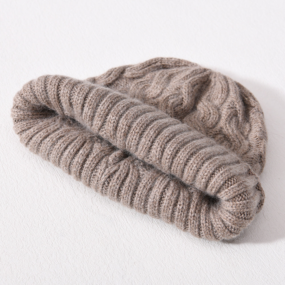 Cable cashmere beanie