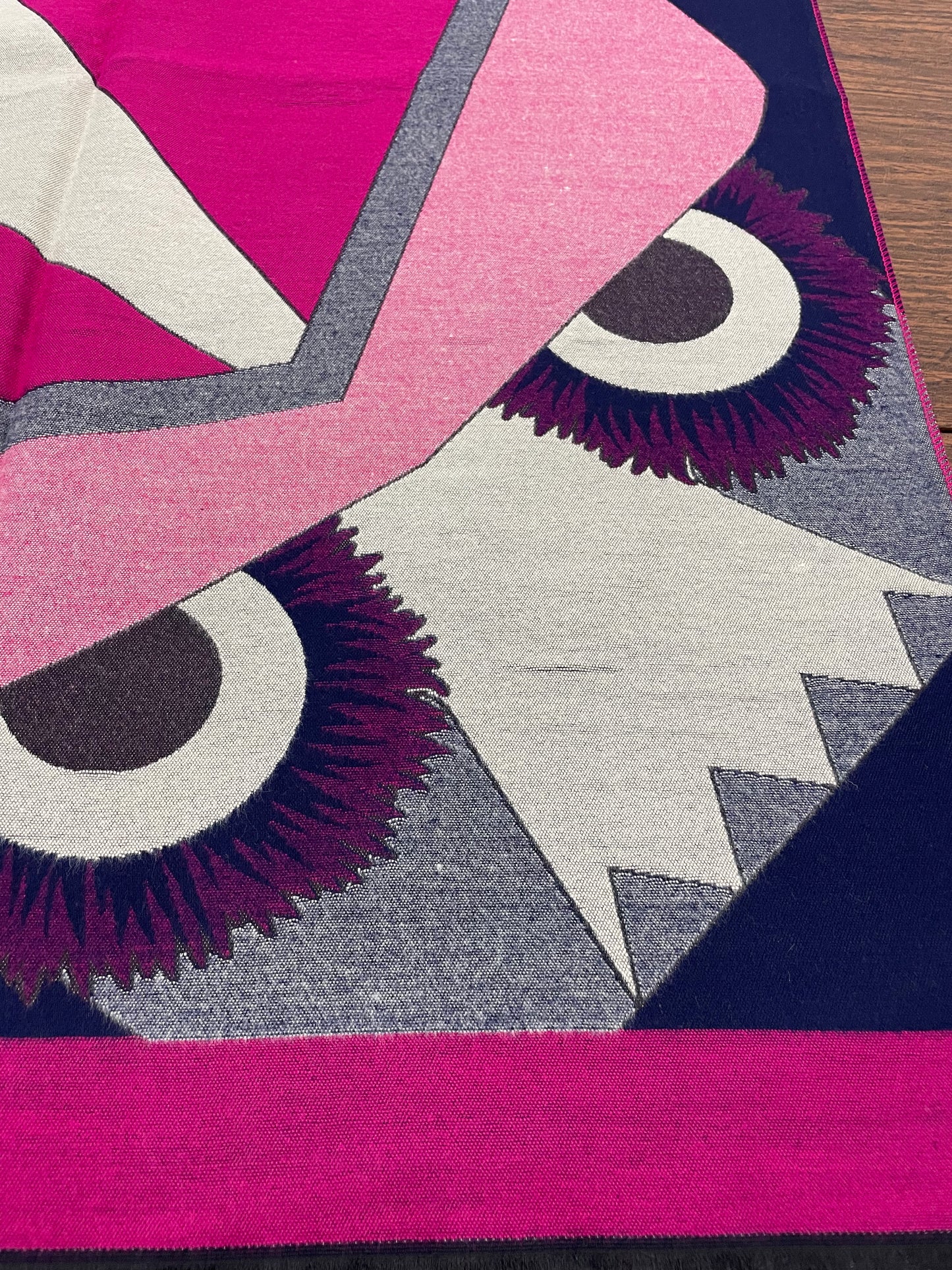 Large pattern blanket scarves  s