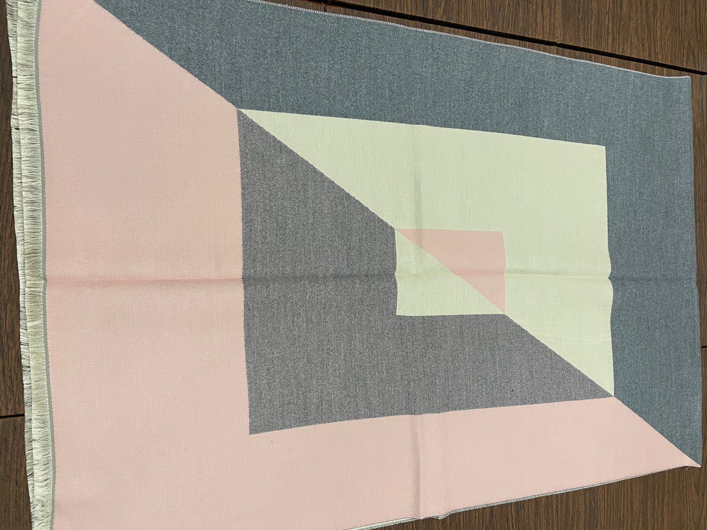 Large pattern blanket scarves  s